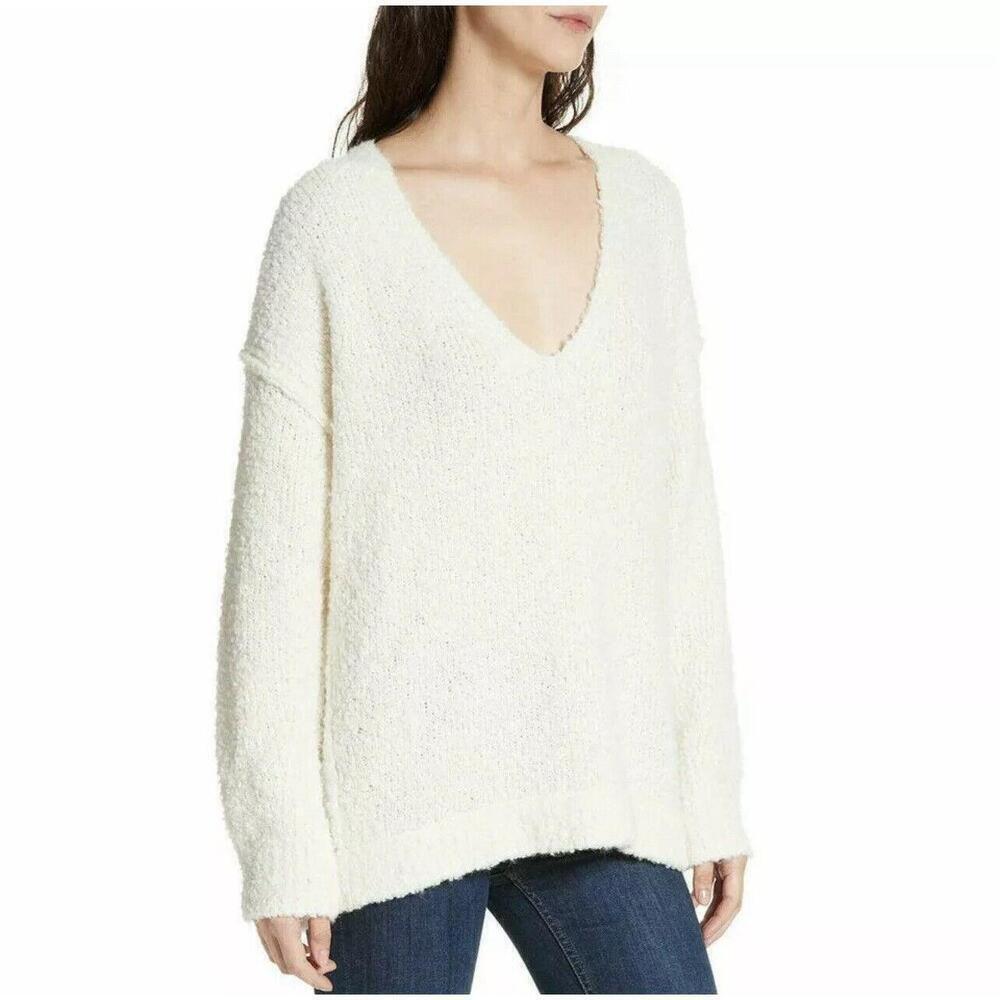 FREE PEOPLE Ivory Lofty Boucle Slouchy V-neck Pullover Alpaca Blend Sweater M